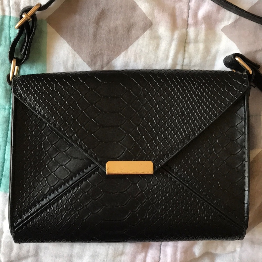 Primark Snake Skin Faux Leather Side Body Purse
